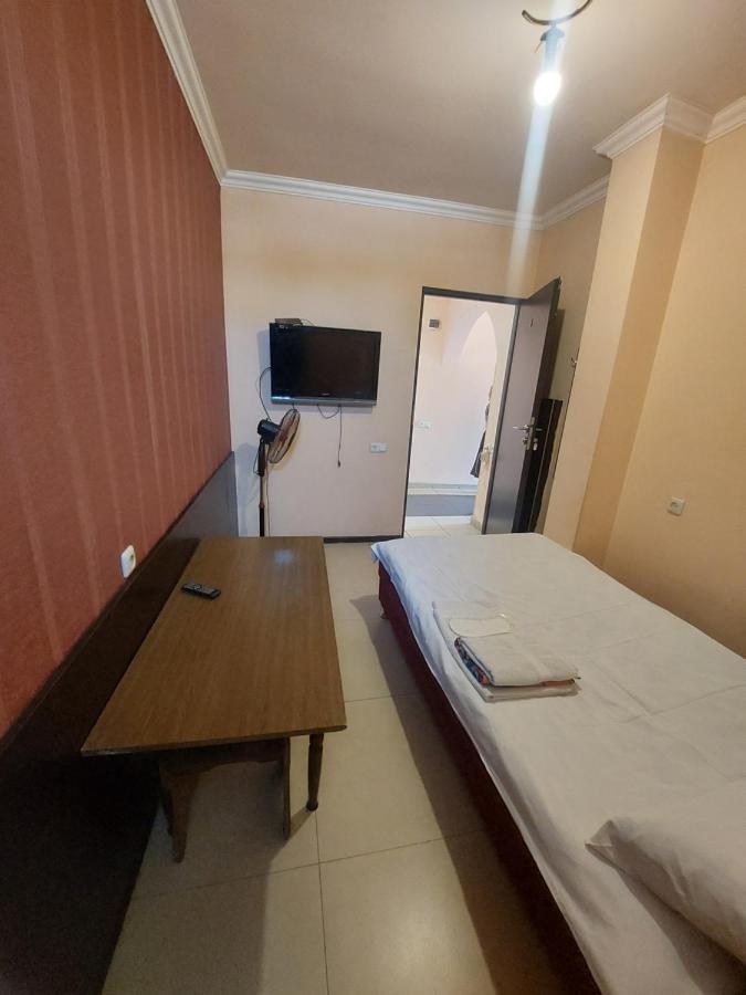 Rp Hotel- Hostel Erévan Extérieur photo