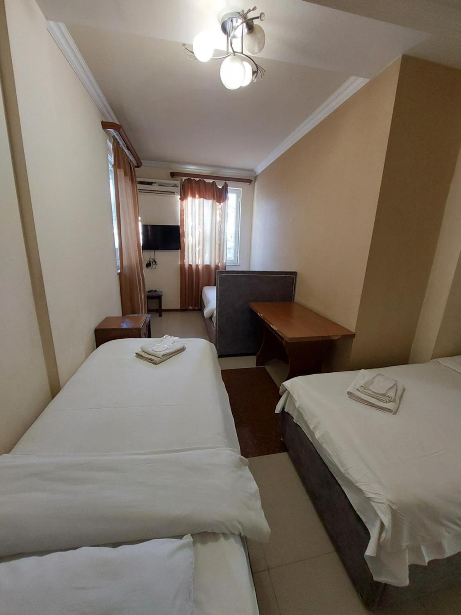 Rp Hotel- Hostel Erévan Extérieur photo