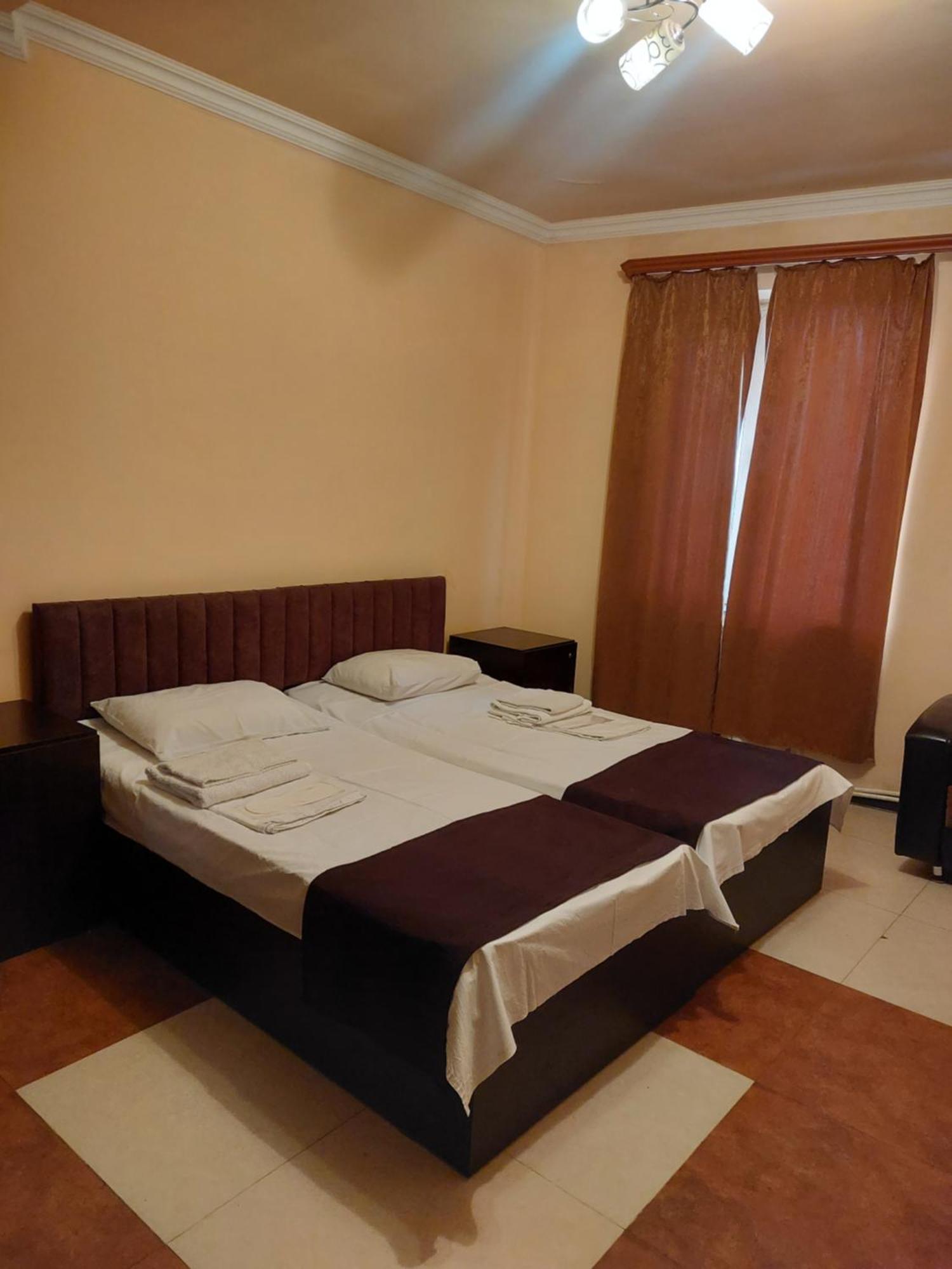Rp Hotel- Hostel Erévan Extérieur photo